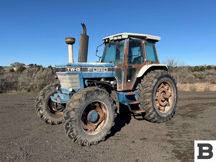 ford-tractor-image-2