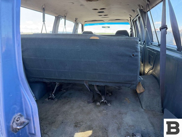 1995-ford-econoline-350-image-20
