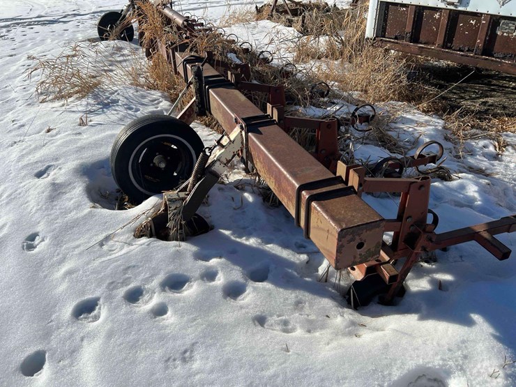 2010-watco-row-crop-cultivator-image-1