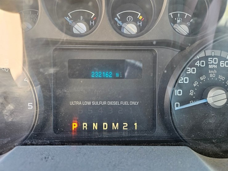 2011-ford-f550-image-42