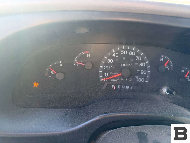 1999-ford-econoline-350-image-27