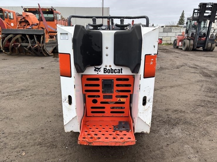 2020-bobcat-mt85-image-8