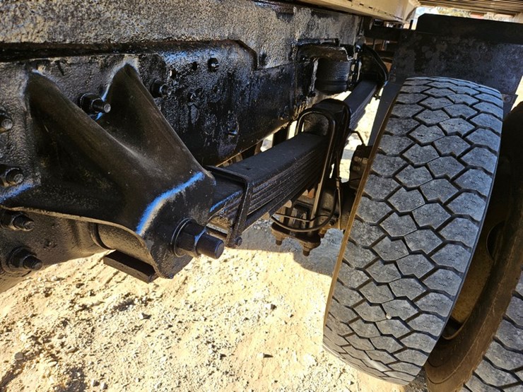 2002-caterpillar-3126-image-44