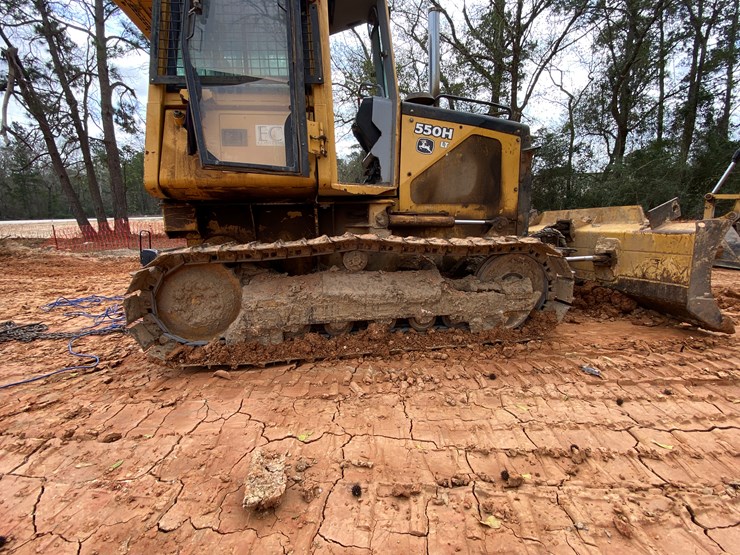 2004-deere-550h-image-9