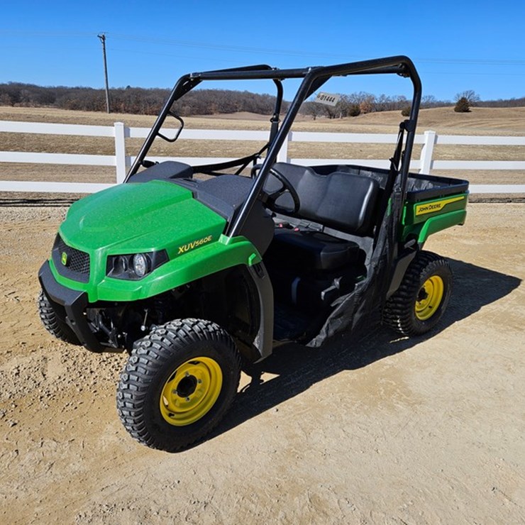 2023 JOHN DEERE GATOR