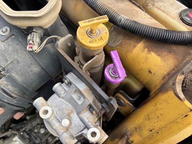 caterpillar-420f2-image-62