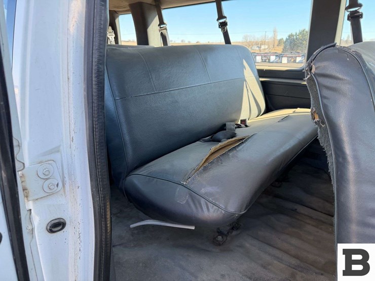 1996-ford-econoline-350-image-21