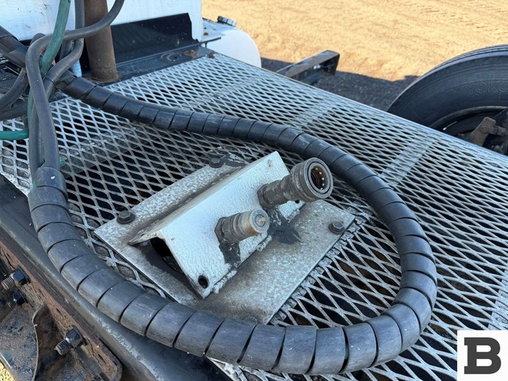 2019-kenworth-t680-image-21