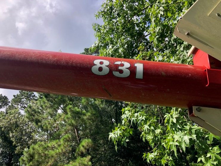 buhler-farm-king-831-image-4