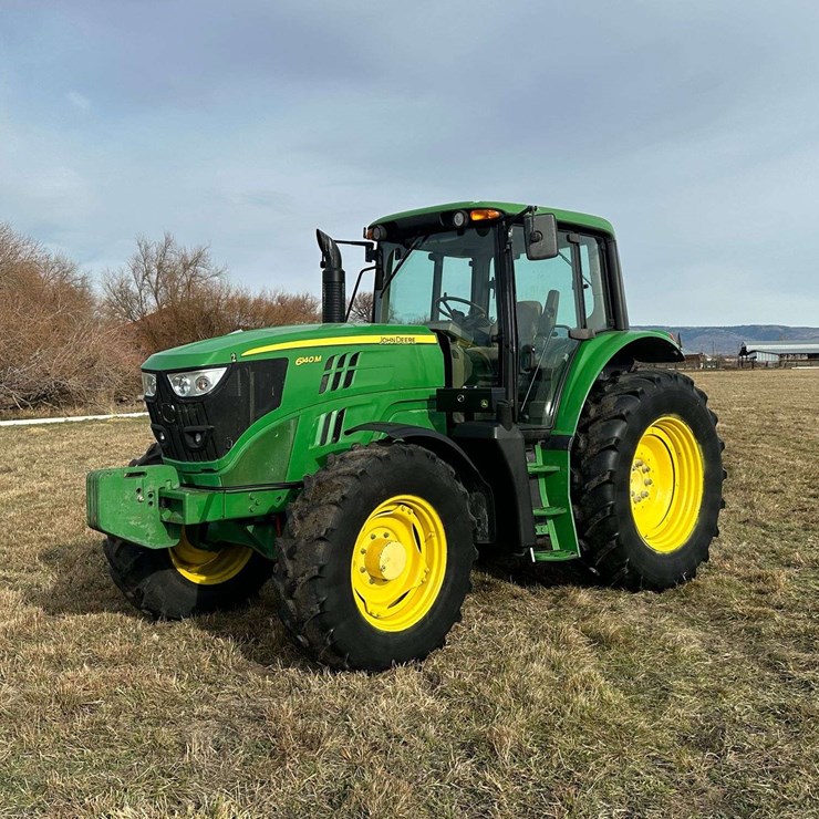 2014 JOHN DEERE 6140M