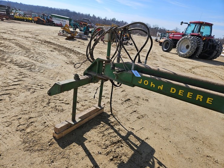 john-deere-7000-image-39