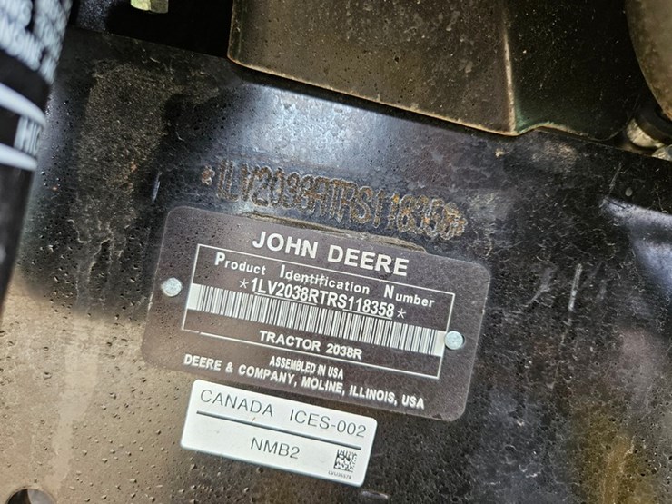 2025-john-deere-2038r-image-47