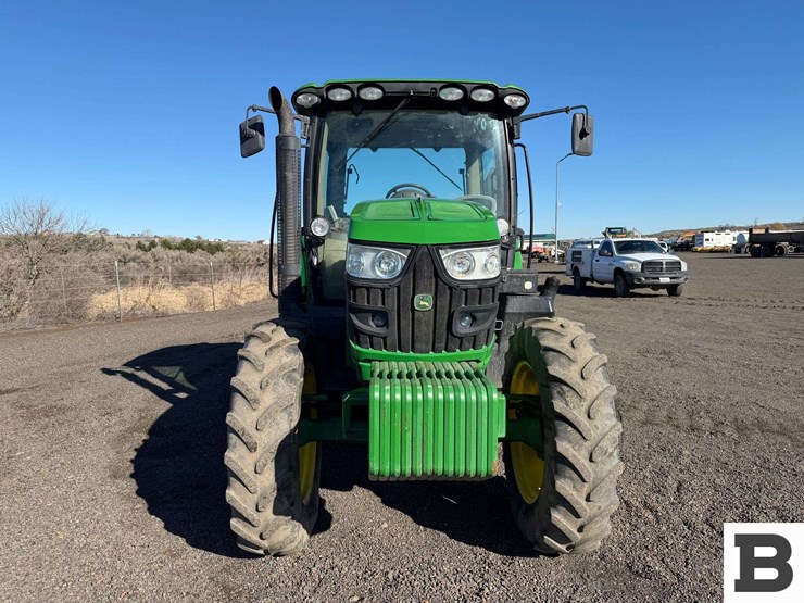 2013-john-deere-6125r-image-9