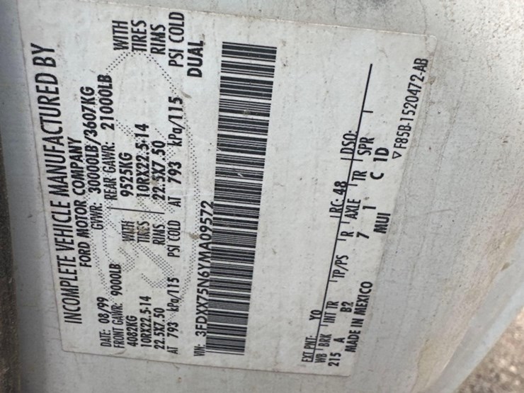 2000-ford-f750-image-11