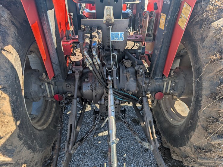 massey-ferguson-383-image-5