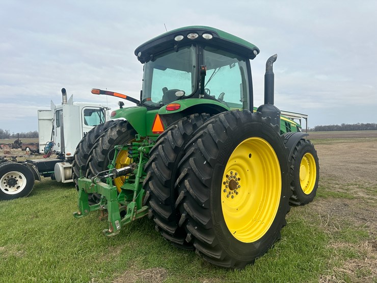 john-deere-8285r-image-3