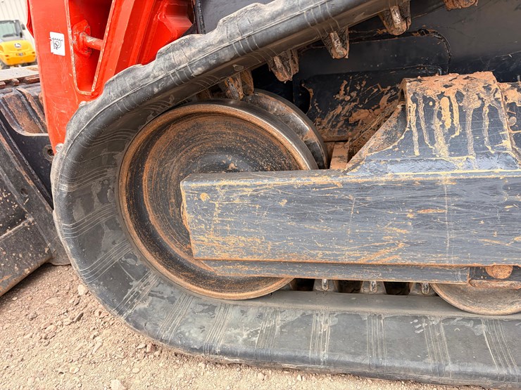 kubota-svl75-2-image-15