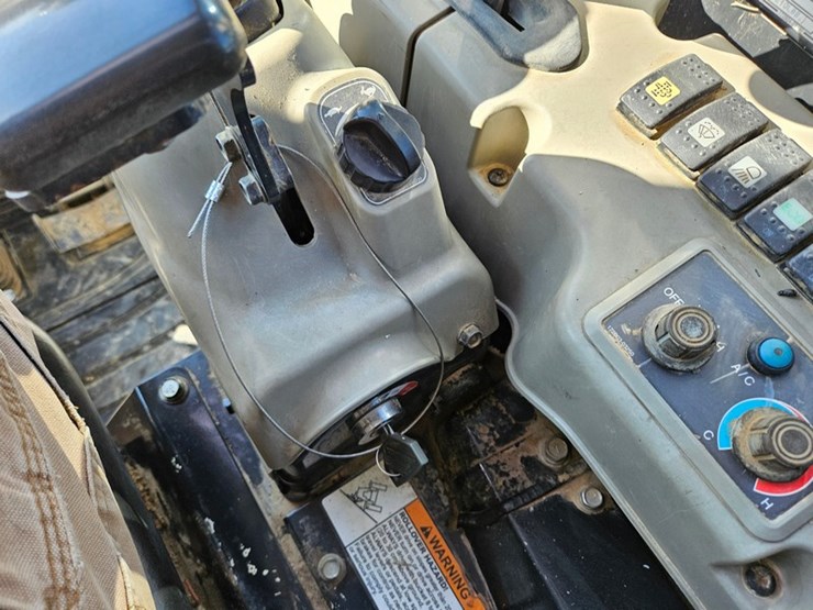 yanmar-vio45-image-24