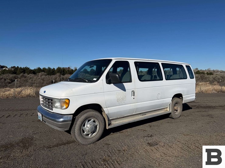 1995-ford-econoline-350-image-2