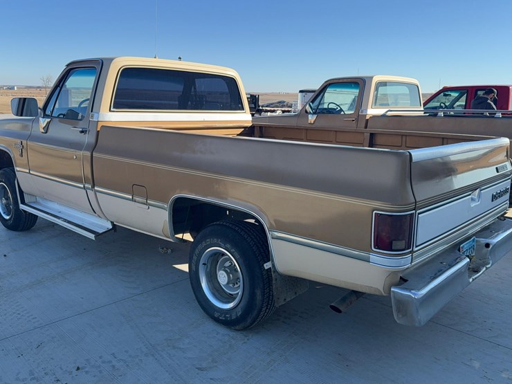 1984-chevrolet-k10-image-2