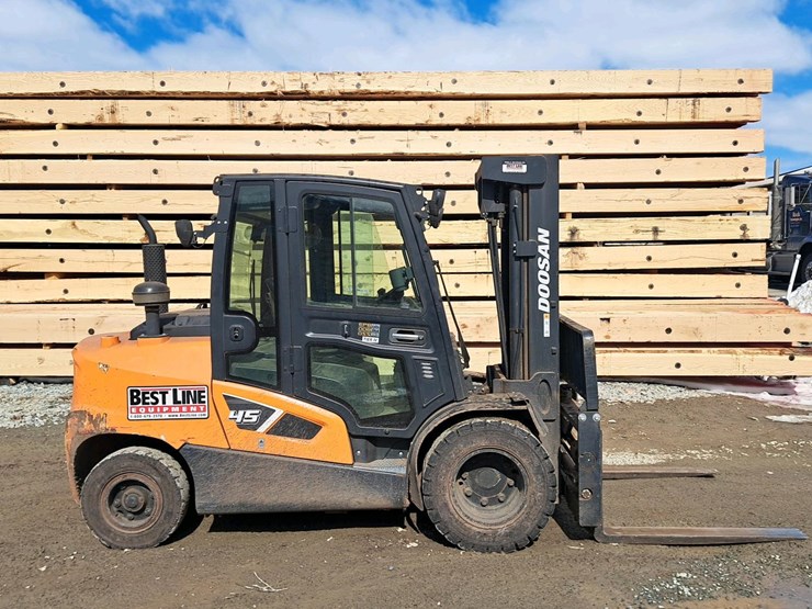 2023-doosan-d45s-9-image-5