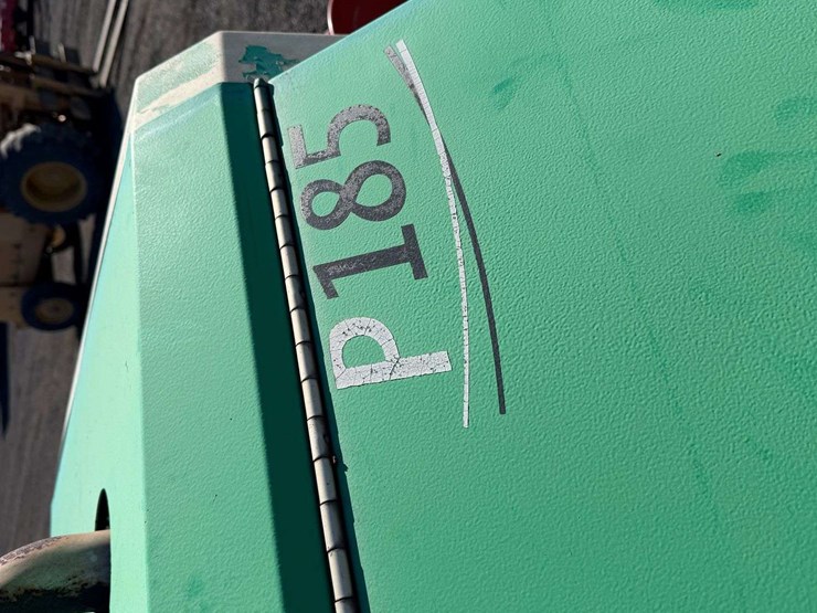 2007-ingersoll-rand-p185-image-23