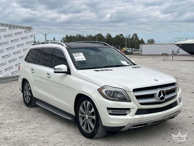 2014-mercedes-benz-gl450-image-2