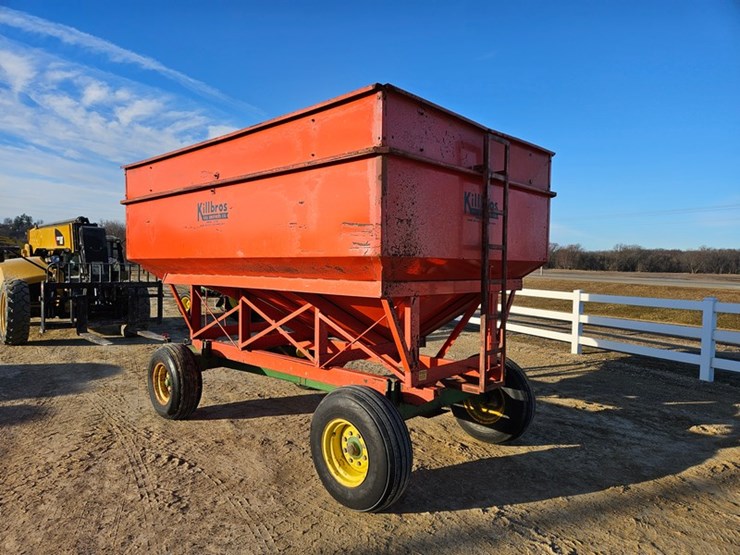 john-deere-1065-image-3