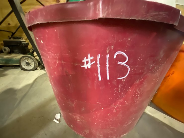 #113-•-tub-of-misc-tractor-parts-image-4