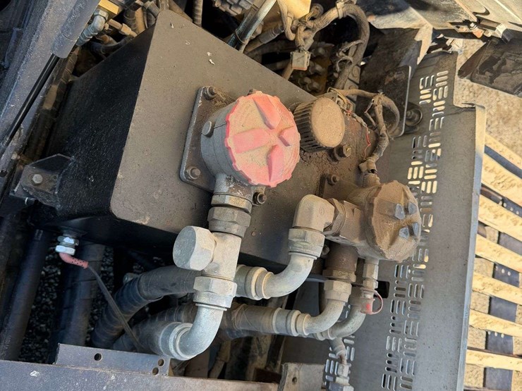 2004-bombardier-br275-image-31