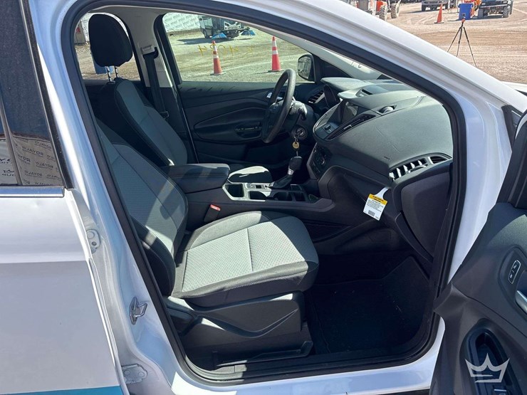 2017-ford-escape-image-24