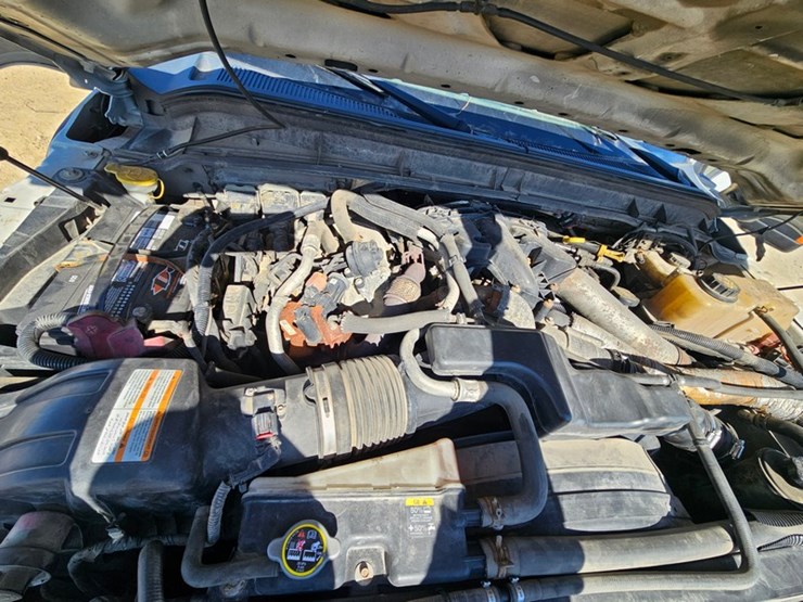 2011-ford-f550-image-31