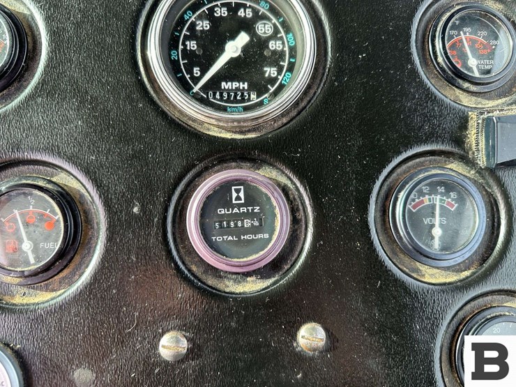 new-holland-1095-image-32