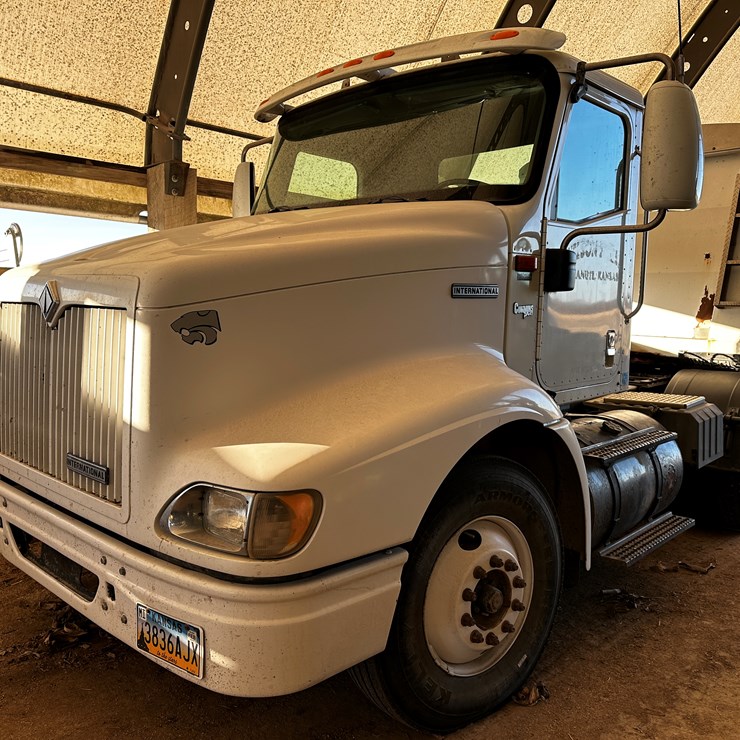 2000 INTERNATIONAL 2000