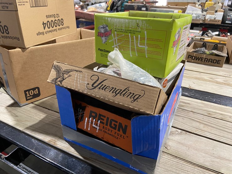 #114-•-various-nails-and-screws-image-1