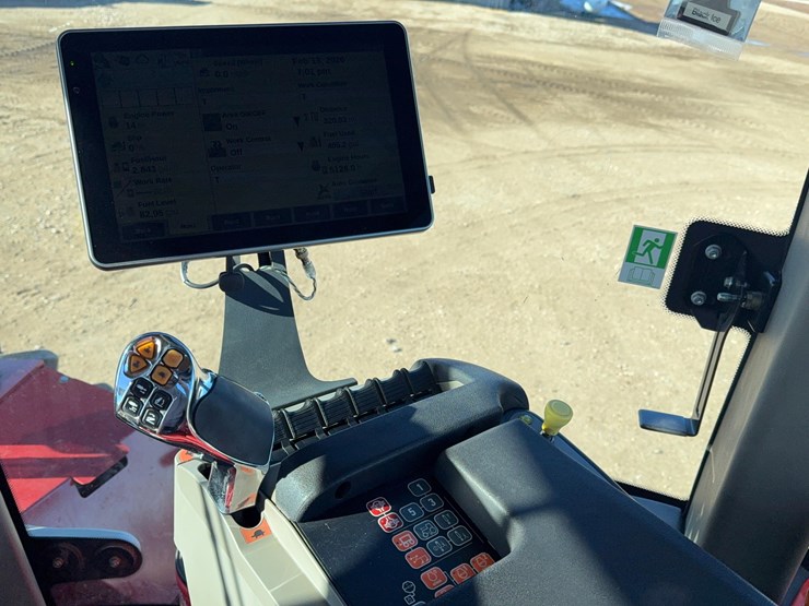 2012-case-ih-steiger-350-hd-tractor-image-38