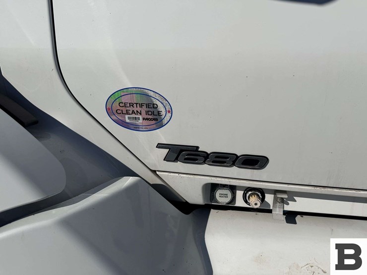 2019-kenworth-t680-image-13