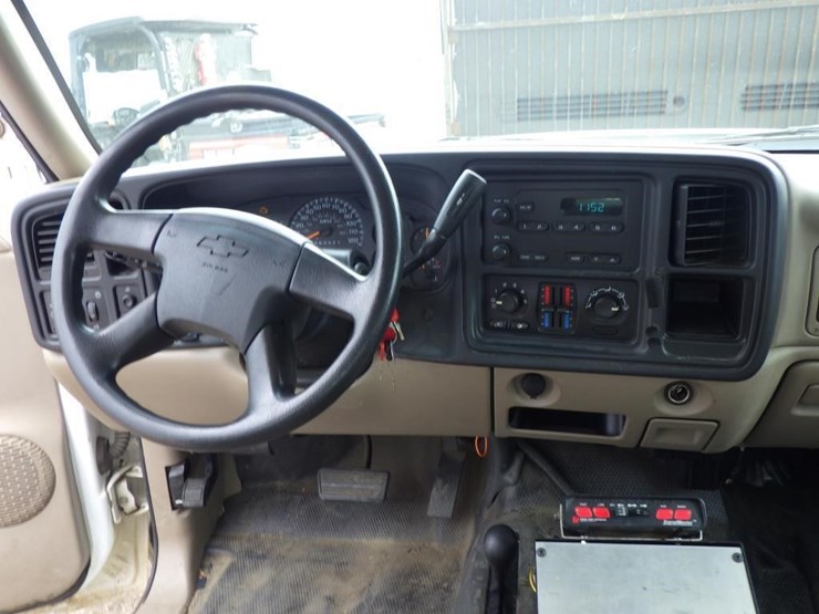 2007-chevrolet-2500hd-image-9