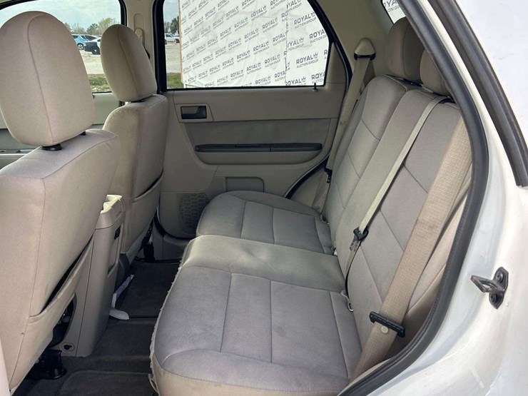 2012-ford-escape-image-21