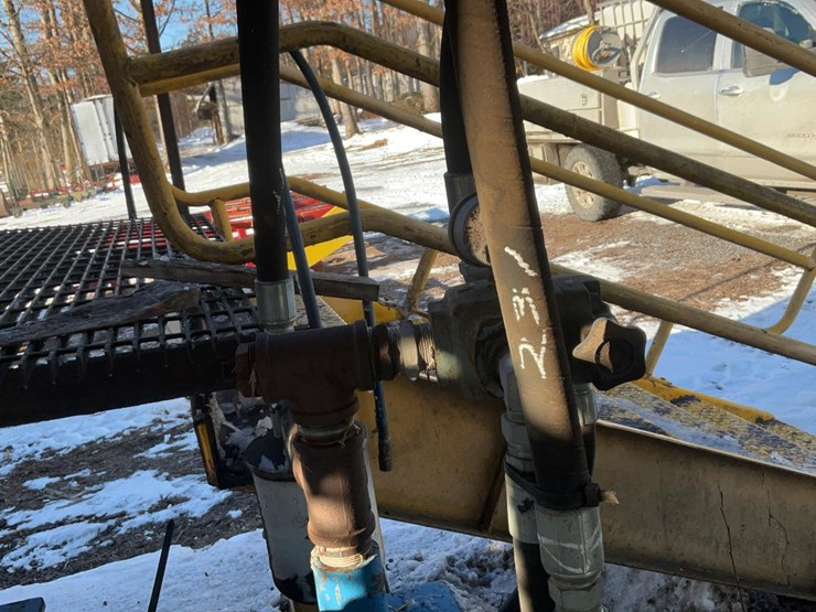 #231-•-hydraulic-oil-cooler-radiator-image-5