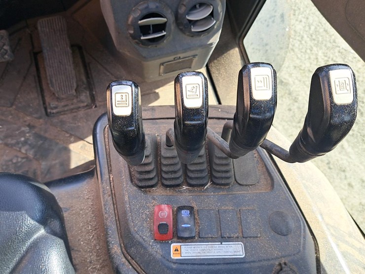 2023-doosan-d45s-9-image-13