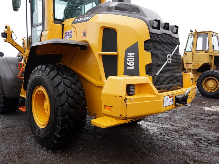 2022-volvo-l60h-image-44