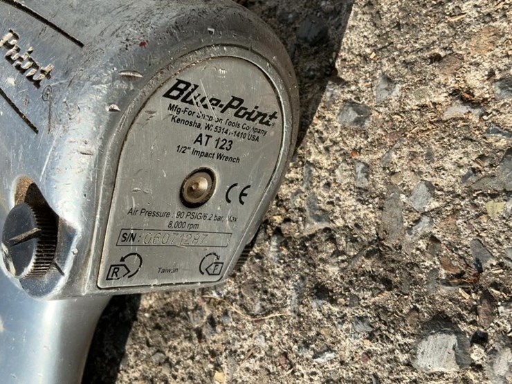 #107-•-blue-point-at-123-1/2”-impact-wrench-image-5