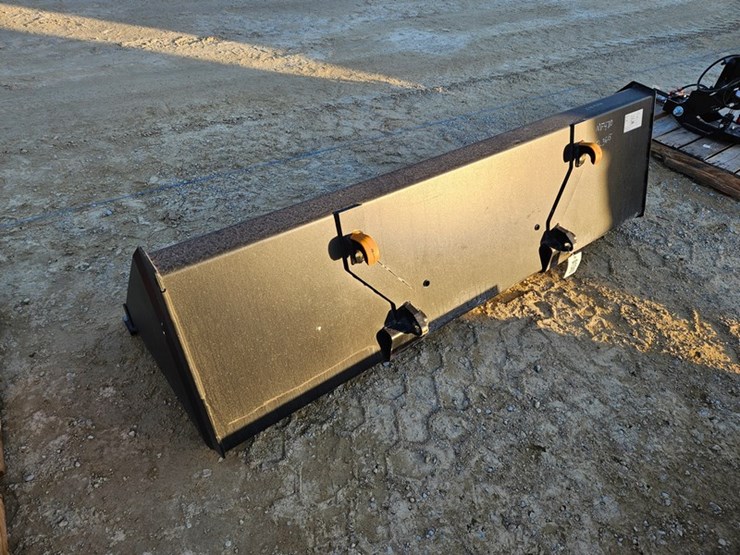 massey-ferguson-4710-image-2