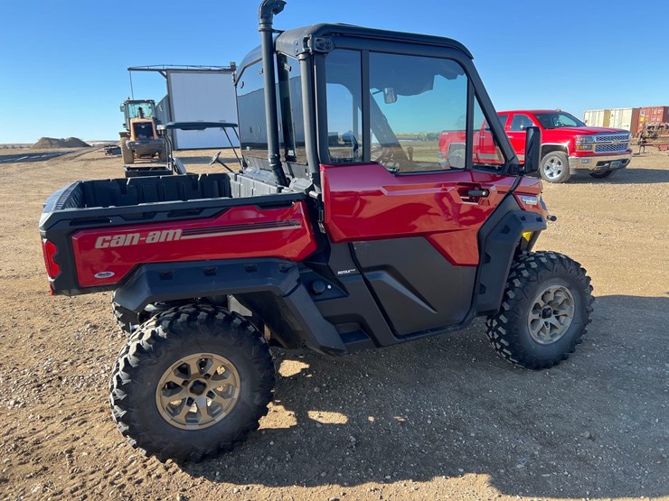 2025-can-am-hd-10-defender-limited-utv-image-4