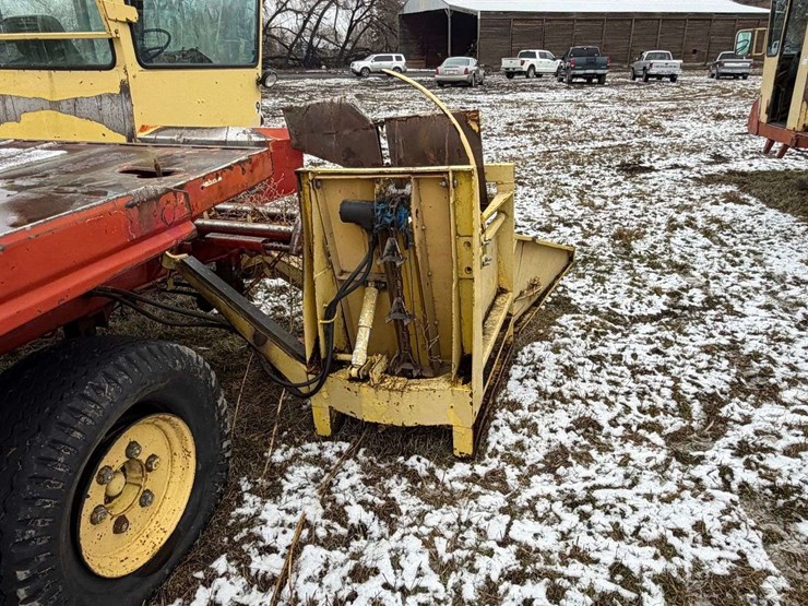 new-holland-1075-image-28