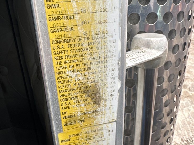 2005-kenworth-t300-image-34