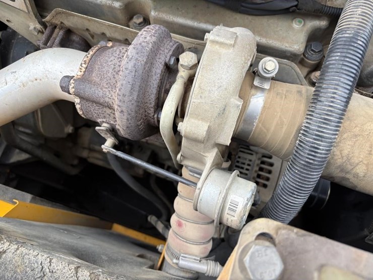 2012-jcb-js160-image-55