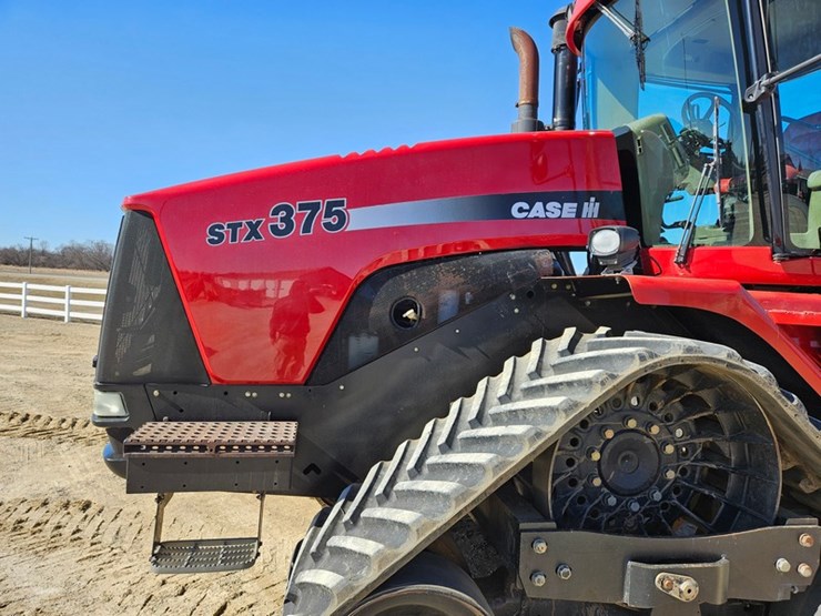 case-ih-375-image-9