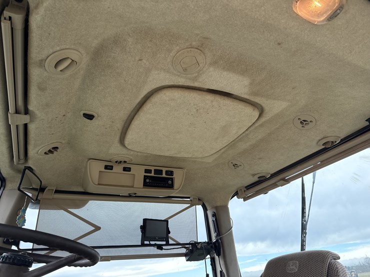 2015-john-deere-8345r-image-14